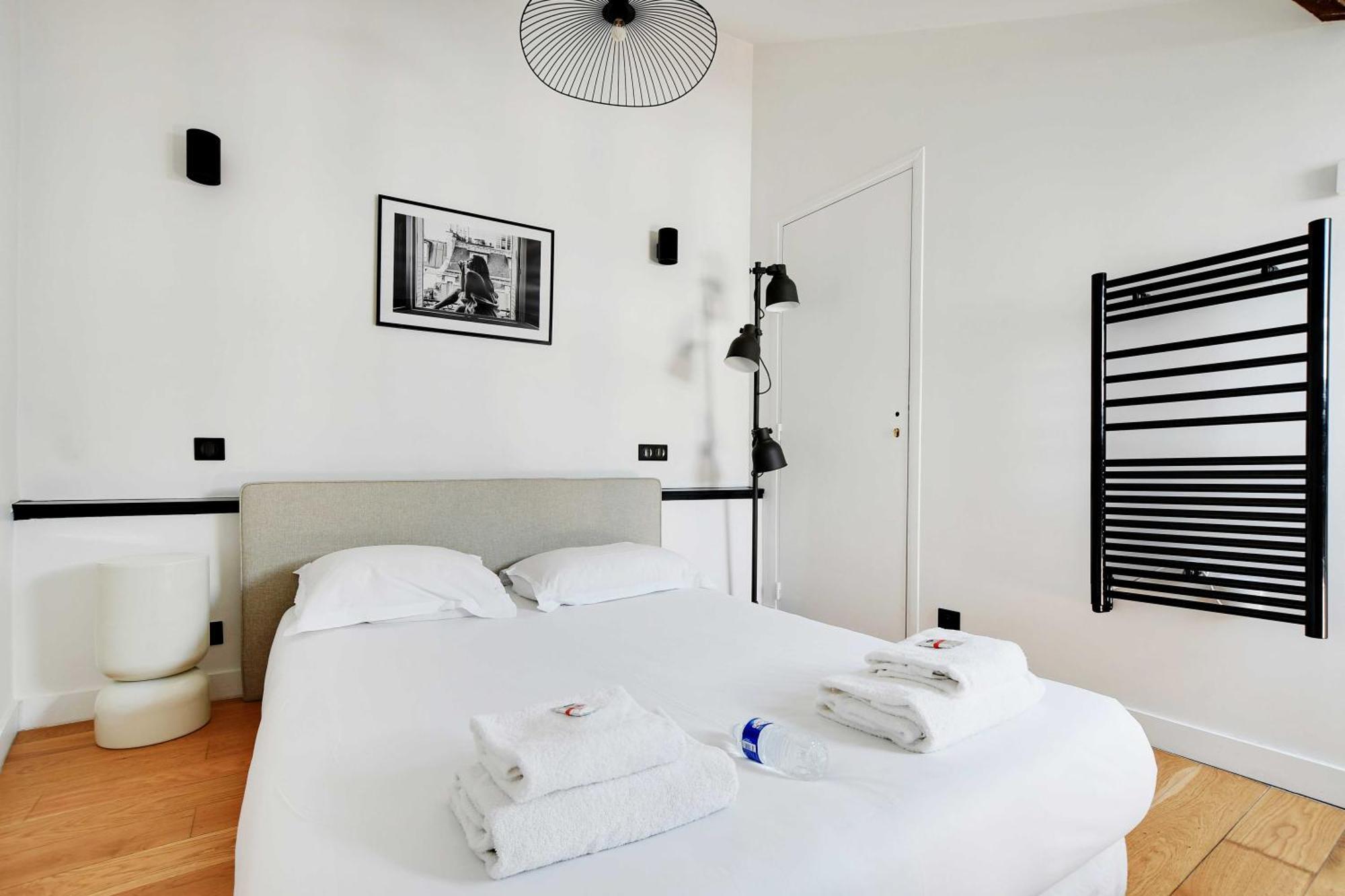 Charming With Ac -rue Des Archives- Le Marais Appartement